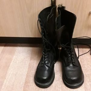 Dr.Martens "Jadon" Boots